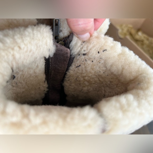 UGG Booties 👢👢 - Picture 9 of 9